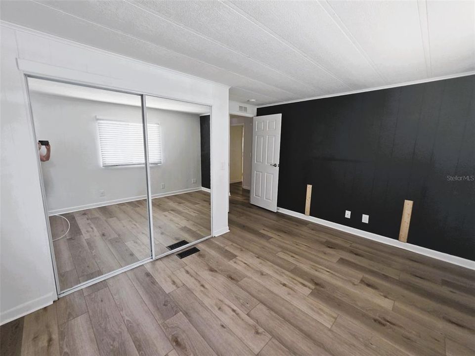 Active With Contract: $239,900 (3 beds, 2 baths, 1616 Square Feet)
