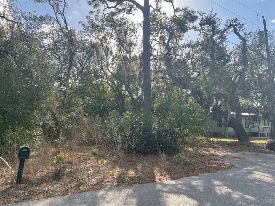 En Venta: $18,500 (0.18 acres)