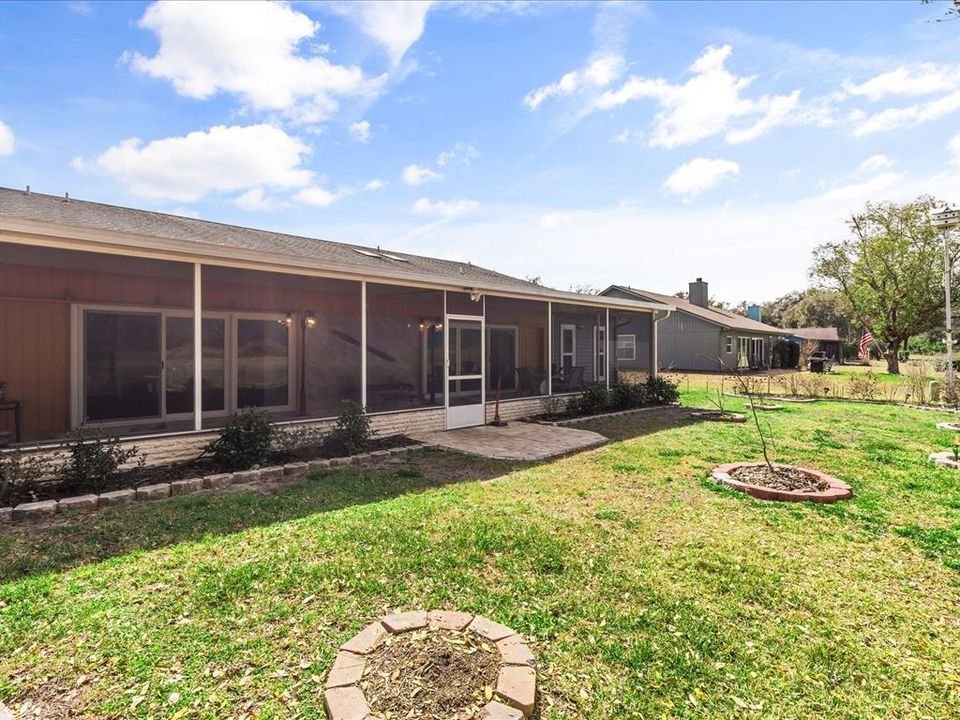 En Venta: $329,000 (3 camas, 2 baños, 2462 Pies cuadrados)