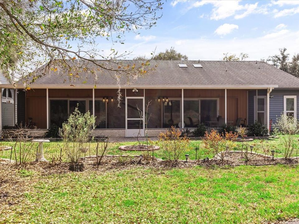 En Venta: $329,000 (3 camas, 2 baños, 2462 Pies cuadrados)