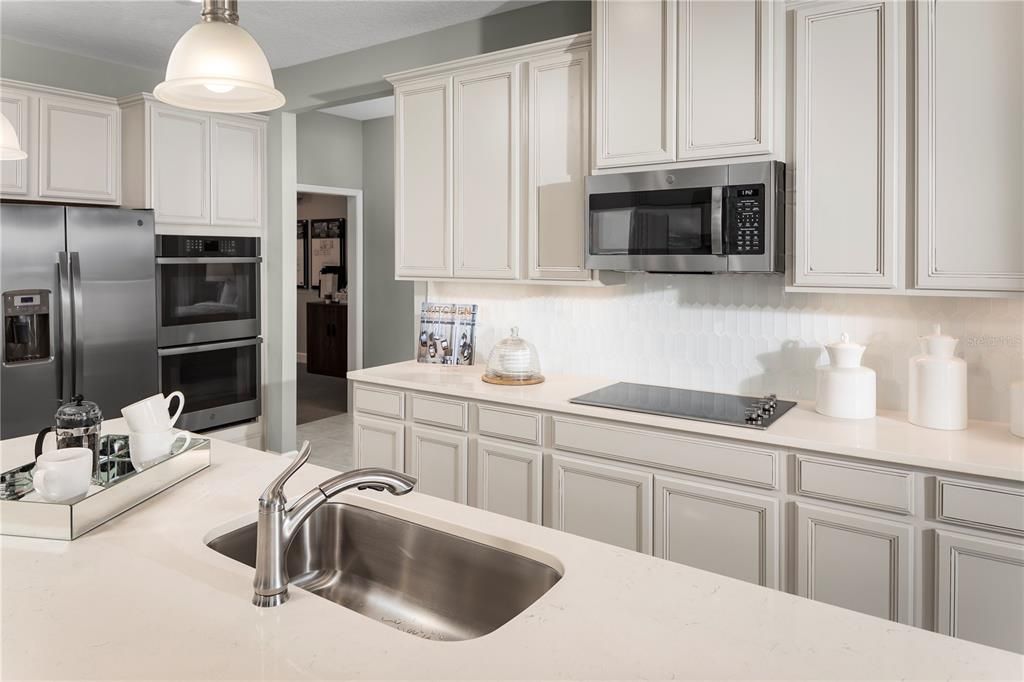 For Sale: $421,990 (3 beds, 2 baths, 2632 Square Feet)