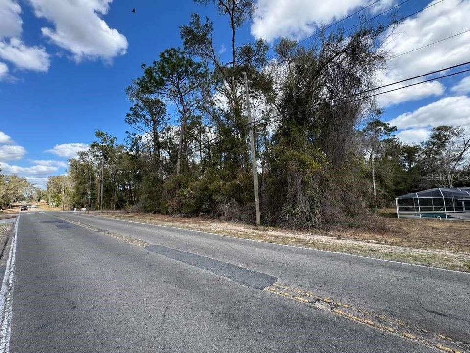 待售: $28,990 (0.27 acres)