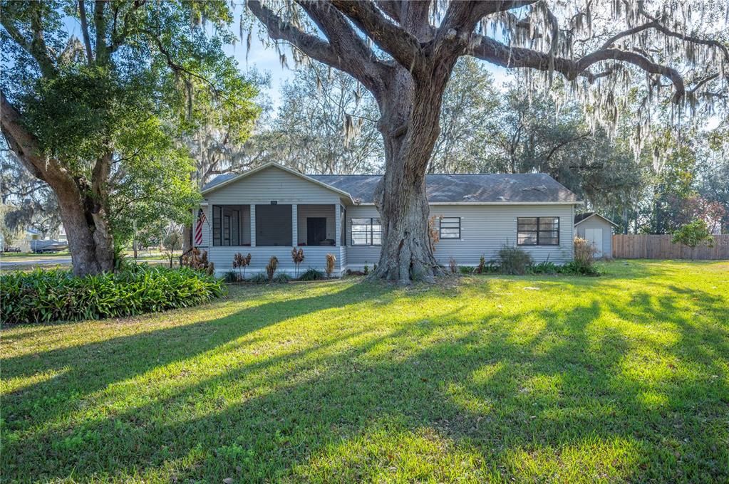Recently Sold: $250,000 (2 beds, 2 baths, 1512 Square Feet)