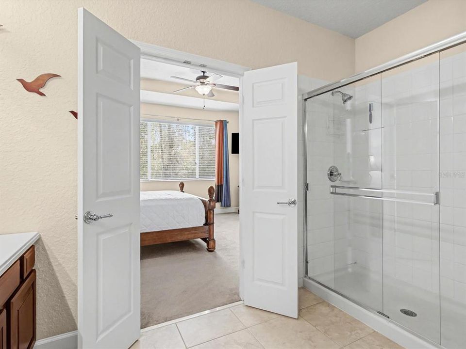 На продажу: $325,000 (3 спален, 2 ванн, 2059 Квадратных фут)