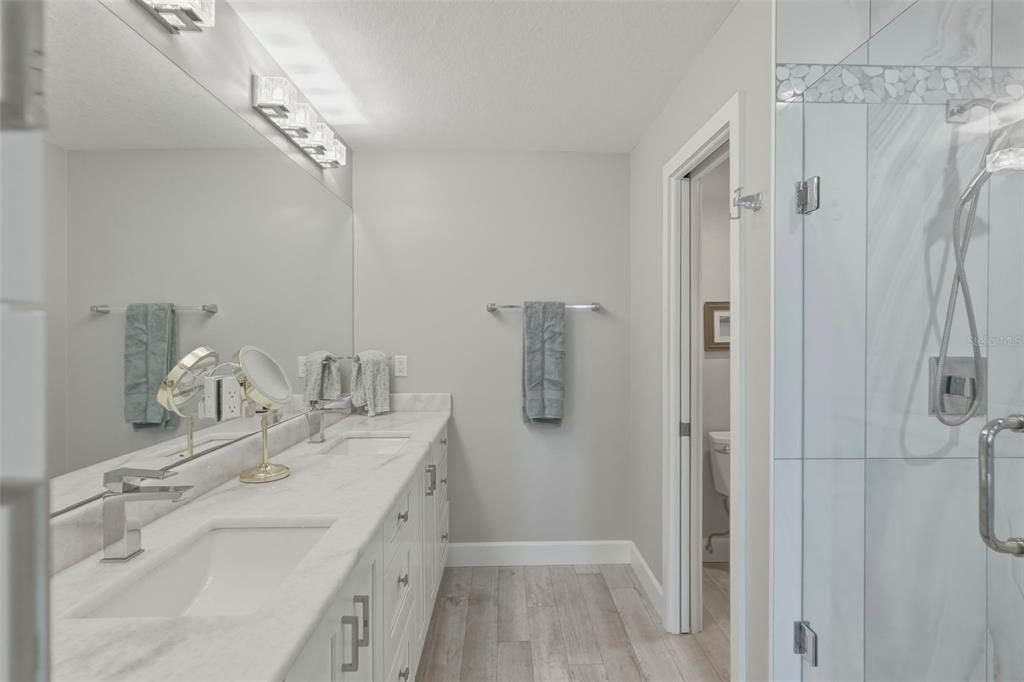 En Venta: $924,000 (2 camas, 2 baños, 1620 Pies cuadrados)