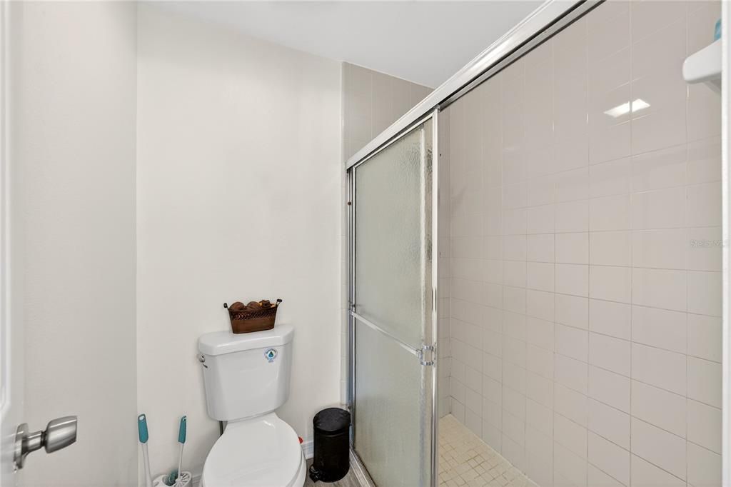 Activo con contrato: $359,900 (3 camas, 2 baños, 1466 Pies cuadrados)