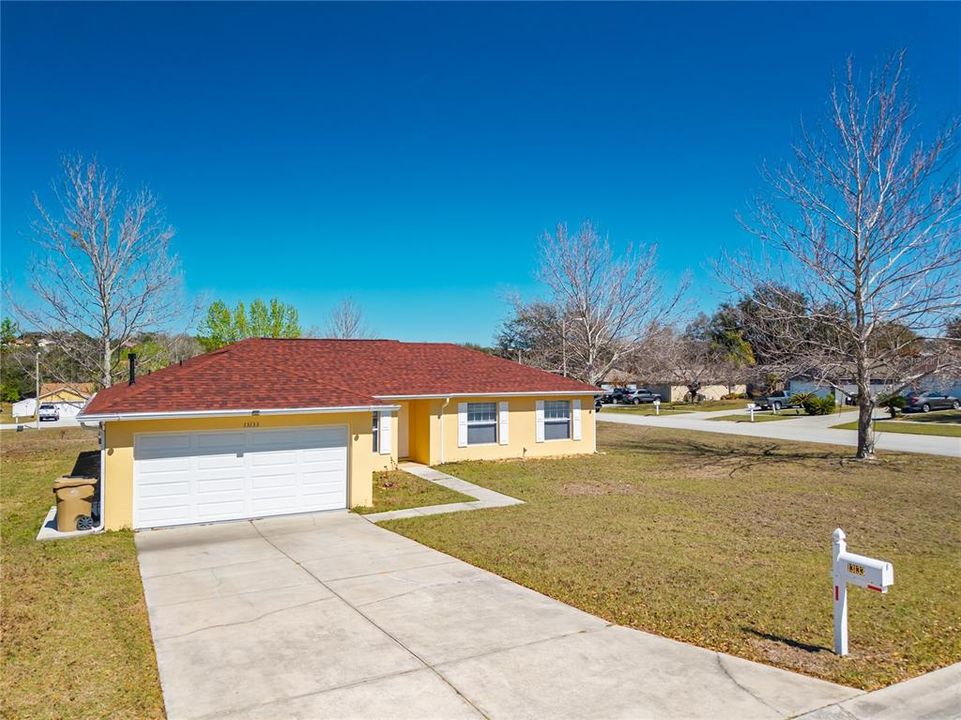 Activo con contrato: $359,900 (3 camas, 2 baños, 1466 Pies cuadrados)