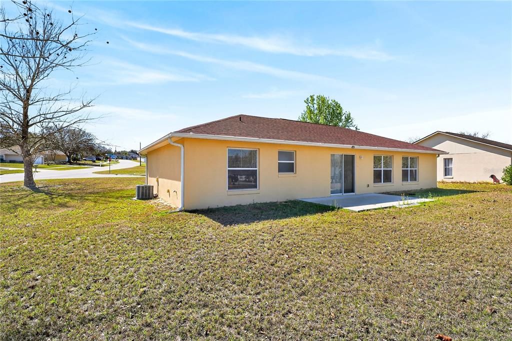 Activo con contrato: $359,900 (3 camas, 2 baños, 1466 Pies cuadrados)
