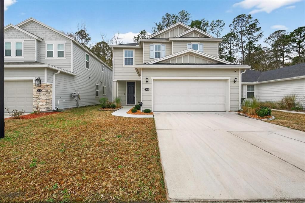 For Sale: $335,000 (3 beds, 2 baths, 1877 Square Feet)