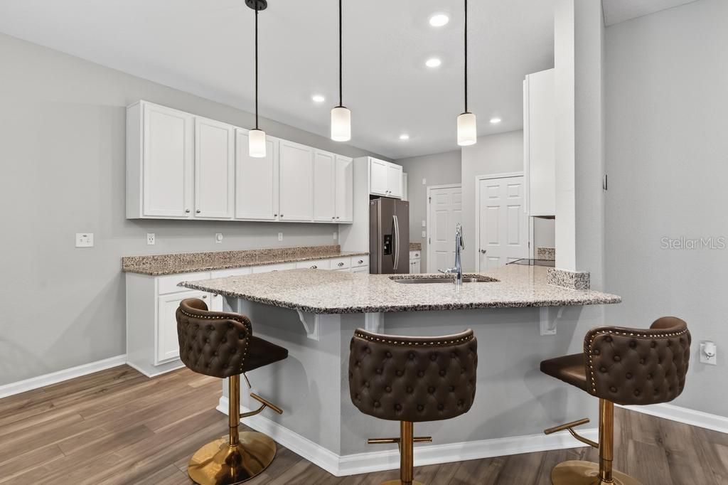 For Sale: $335,000 (3 beds, 2 baths, 1877 Square Feet)