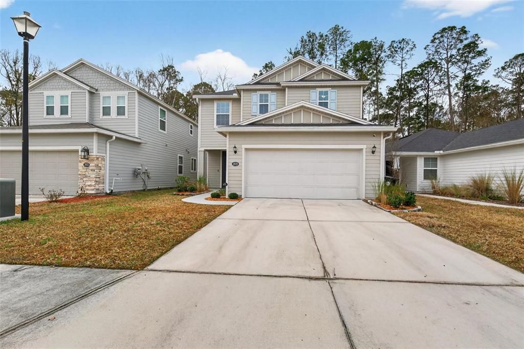 For Sale: $335,000 (3 beds, 2 baths, 1877 Square Feet)