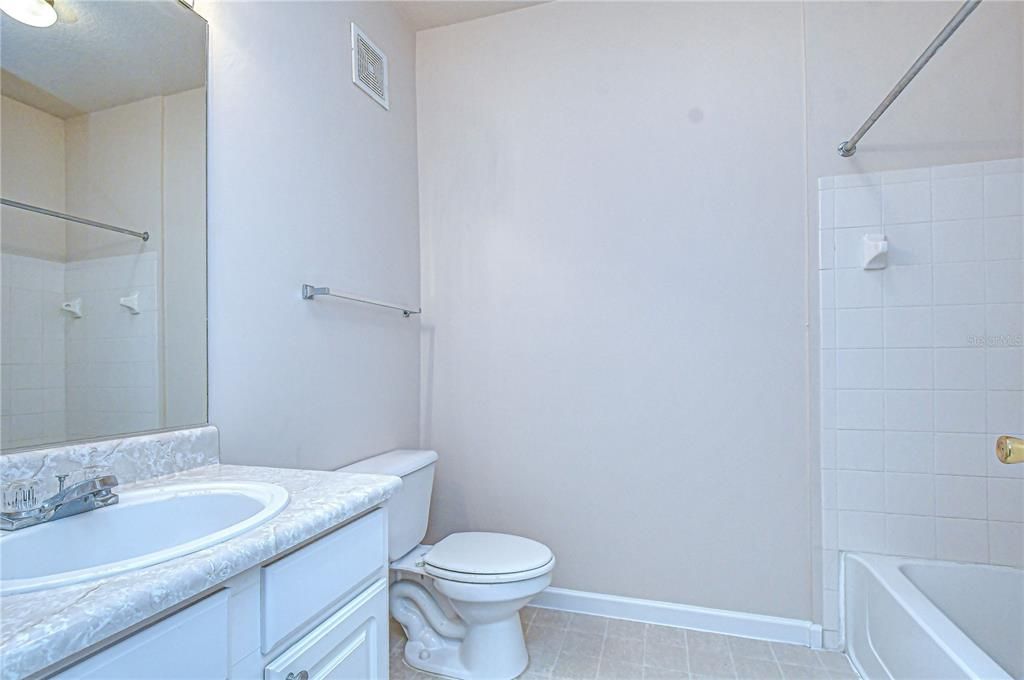 For Sale: $175,000 (3 beds, 2 baths, 1476 Square Feet)