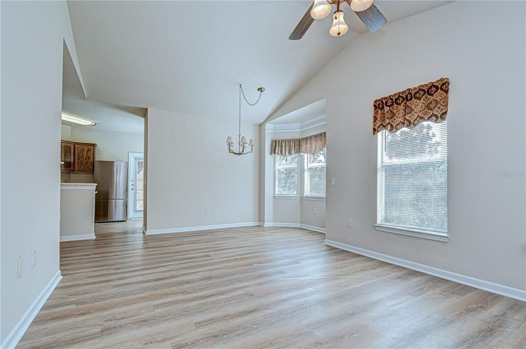 For Sale: $175,000 (3 beds, 2 baths, 1476 Square Feet)