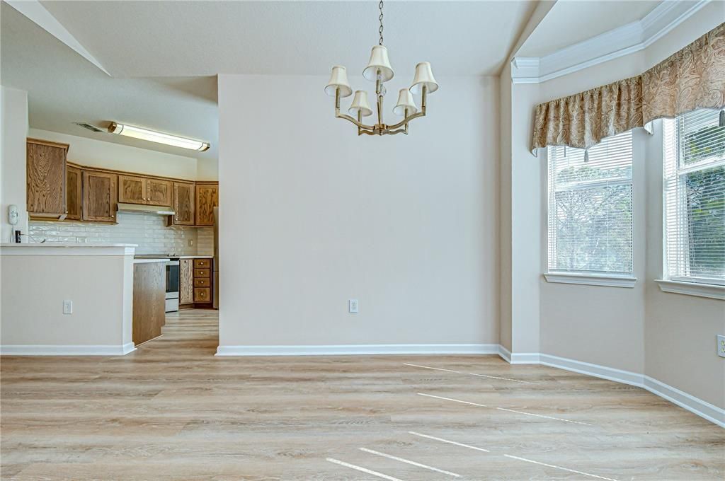 For Sale: $175,000 (3 beds, 2 baths, 1476 Square Feet)