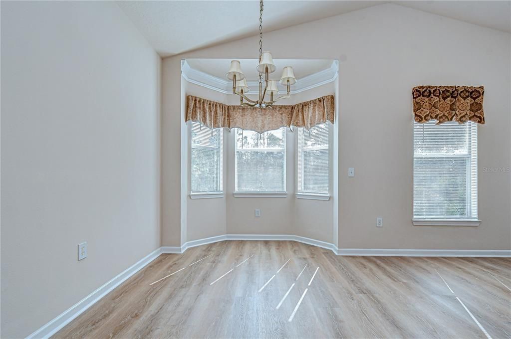 For Sale: $175,000 (3 beds, 2 baths, 1476 Square Feet)