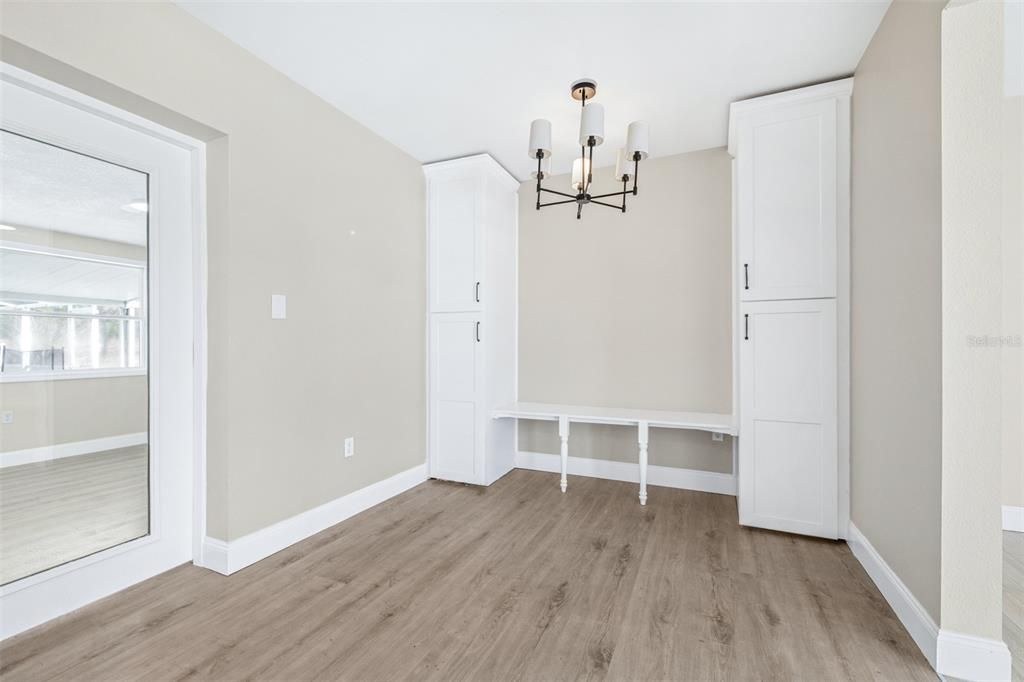 En Venta: $292,500 (3 camas, 2 baños, 1854 Pies cuadrados)
