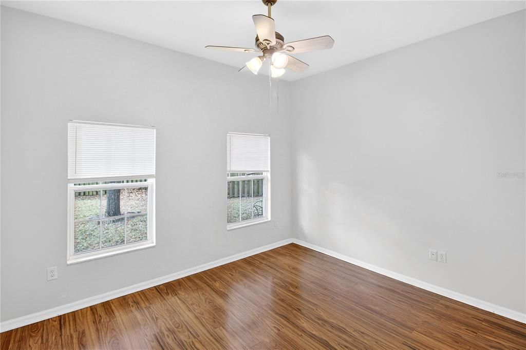 Под контрактом: $550,000 (4 спален, 3 ванн, 2682 Квадратных фут)