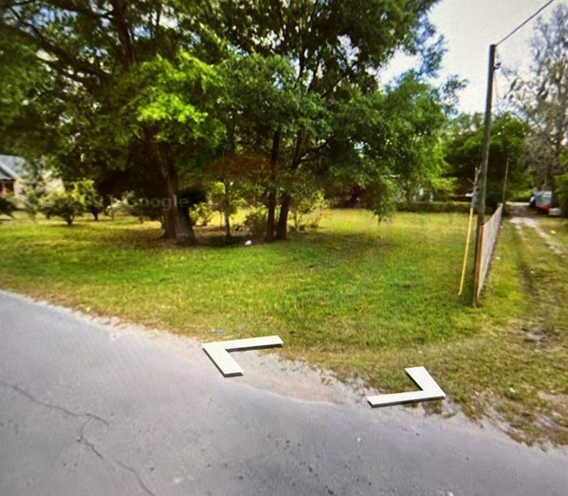 待售: $42,000 (0.33 acres)