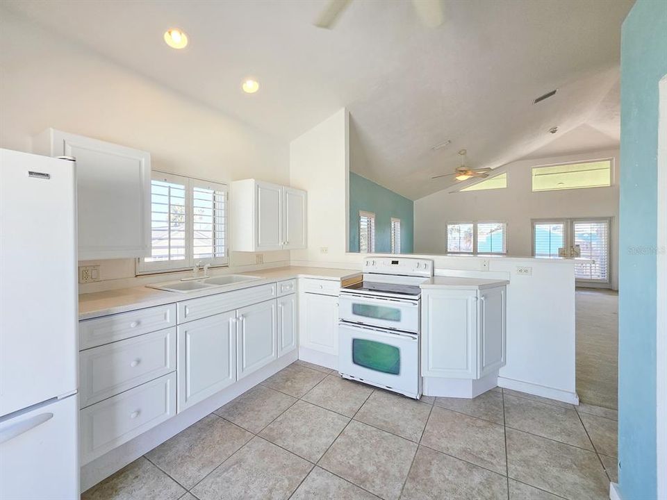 На продажу: $1,350,000 (0 спален, 0 ванн, 3080 Квадратных фут)