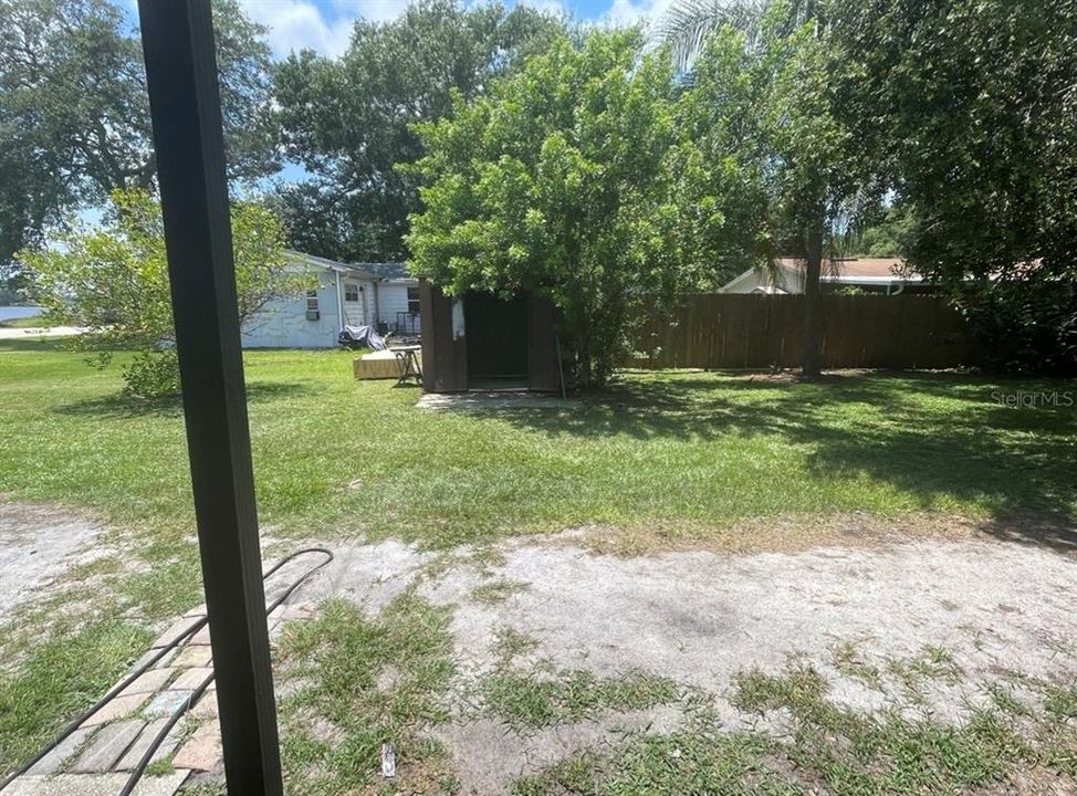 На продажу: $220,000 (2 спален, 1 ванн, 784 Квадратных фут)