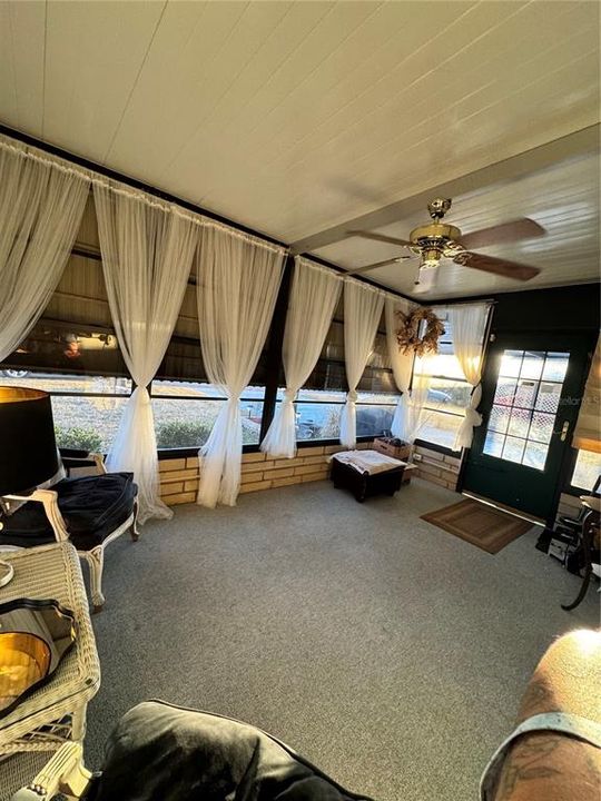 Activo con contrato: $134,900 (2 camas, 2 baños, 936 Pies cuadrados)