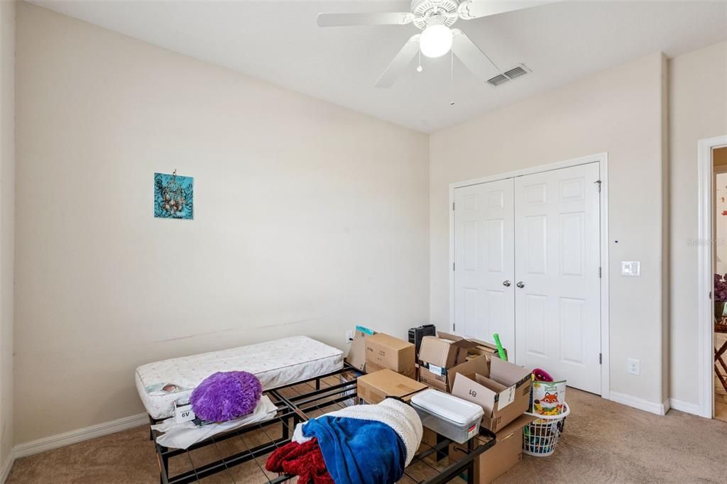 En Venta: $400,000 (4 camas, 2 baños, 2018 Pies cuadrados)