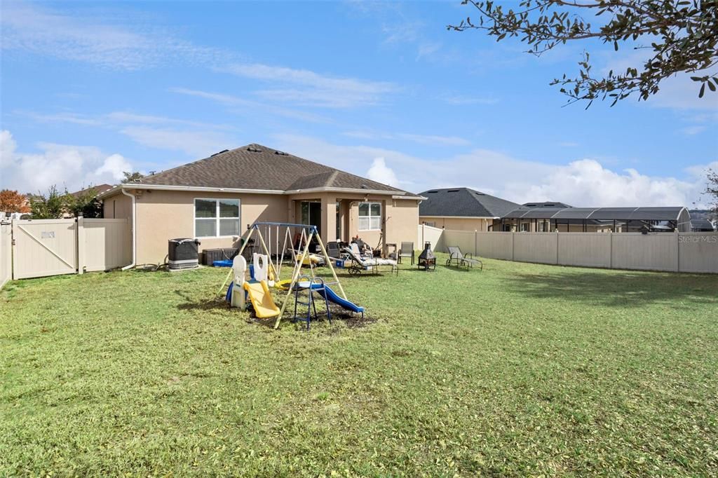 En Venta: $400,000 (4 camas, 2 baños, 2018 Pies cuadrados)