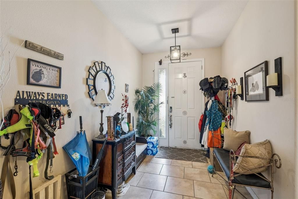En Venta: $400,000 (4 camas, 2 baños, 2018 Pies cuadrados)