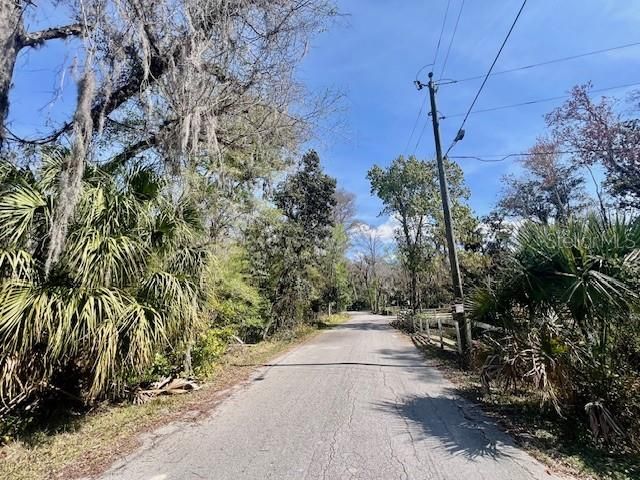 合同活跃: $85,000 (2.41 acres)