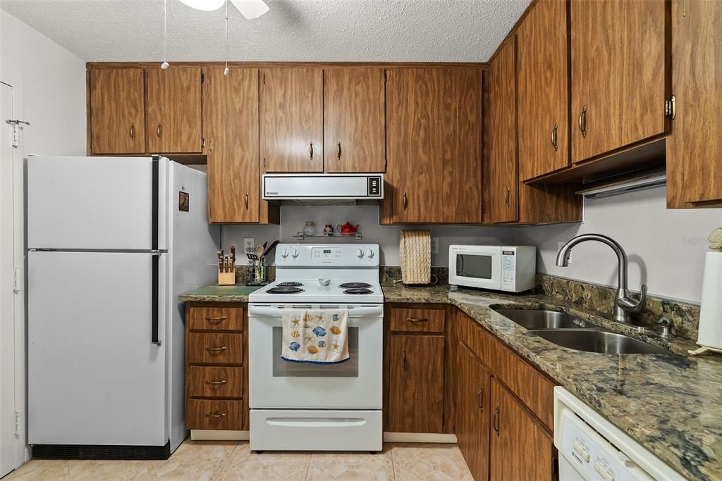 En Venta: $154,999 (2 camas, 1 baños, 900 Pies cuadrados)