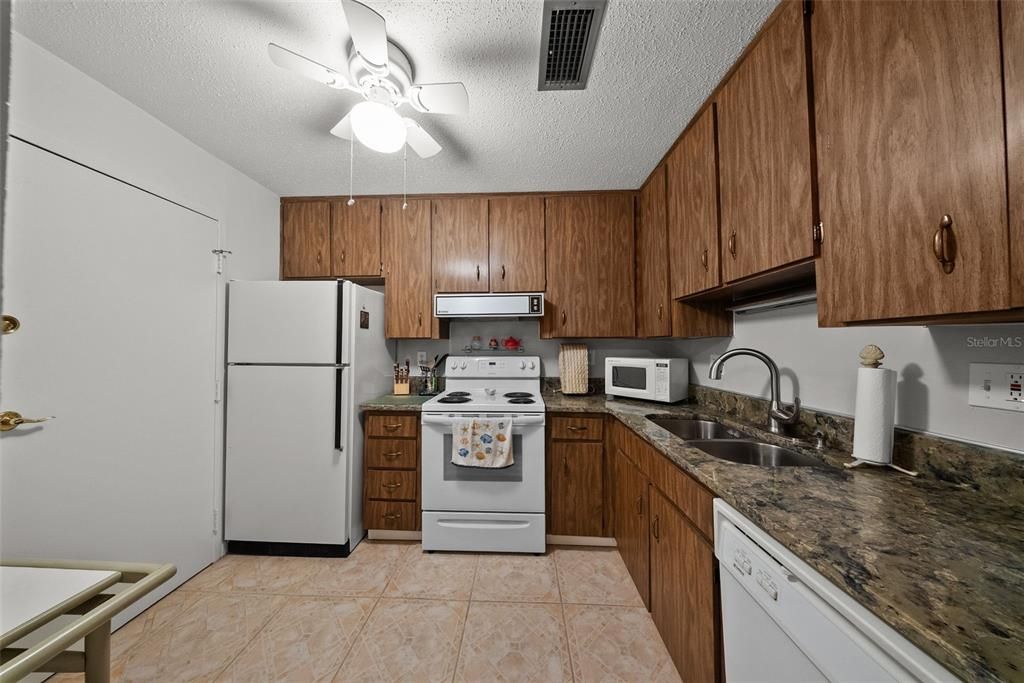 En Venta: $154,999 (2 camas, 1 baños, 900 Pies cuadrados)