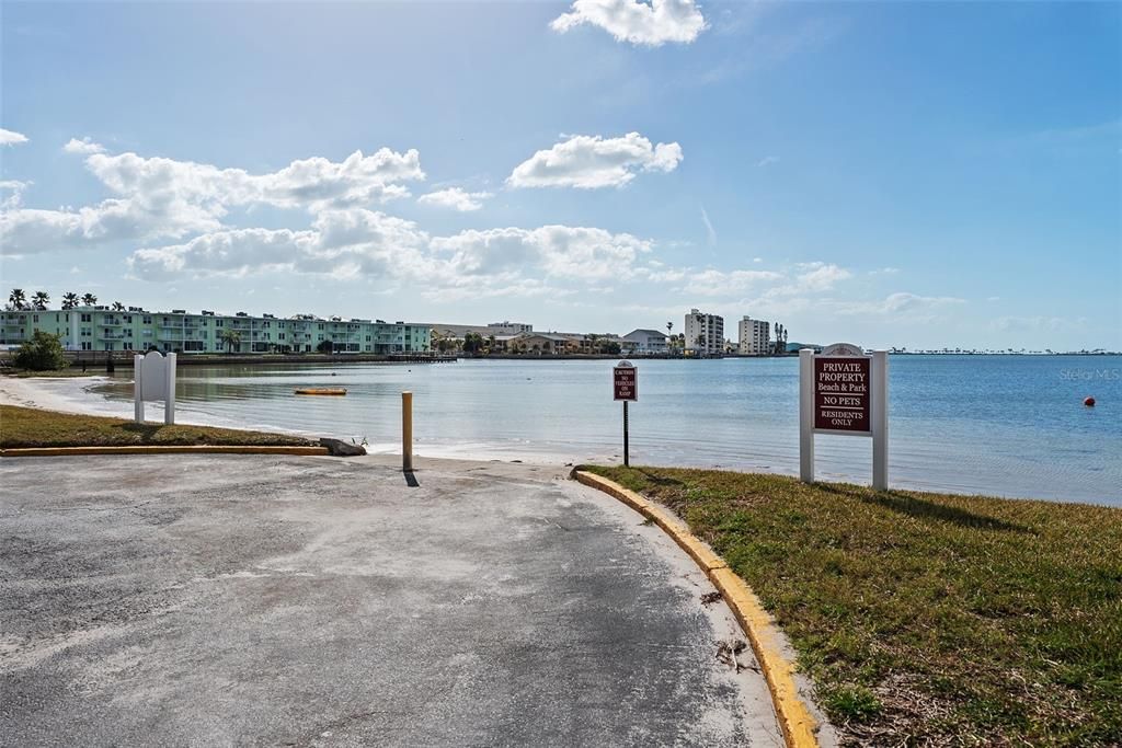 En Venta: $154,999 (2 camas, 1 baños, 900 Pies cuadrados)