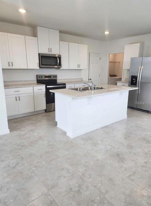 Active With Contract: $2,250 (4 beds, 3 baths, 2320 Square Feet)
