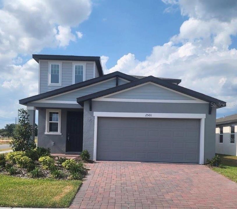 Active With Contract: $2,250 (4 beds, 3 baths, 2320 Square Feet)