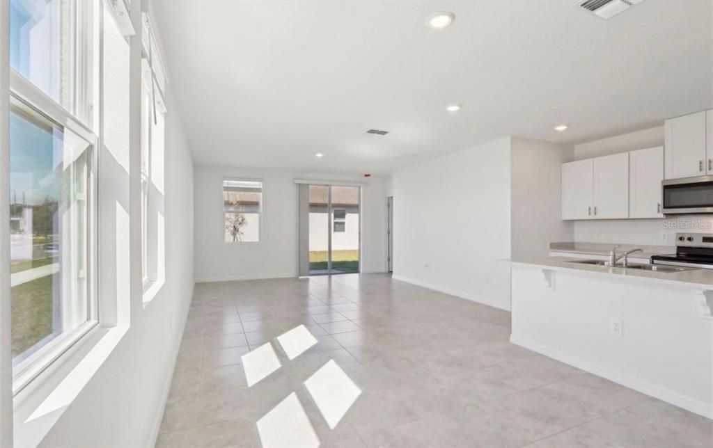 Active With Contract: $2,250 (4 beds, 3 baths, 2320 Square Feet)