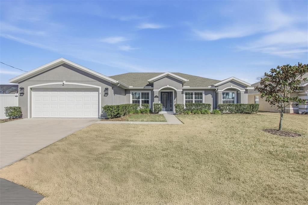 Recently Rented: $2,450 (4 beds, 2 baths, 2209 Square Feet)