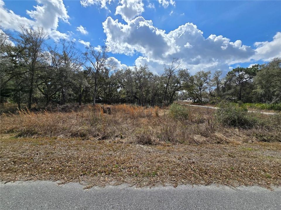 En Venta: $45,000 (0.80 acres)