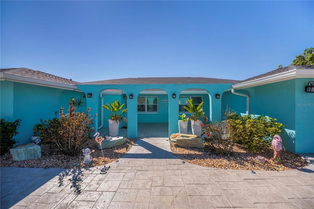 En Venta: $879,900 (4 camas, 2 baños, 2822 Pies cuadrados)
