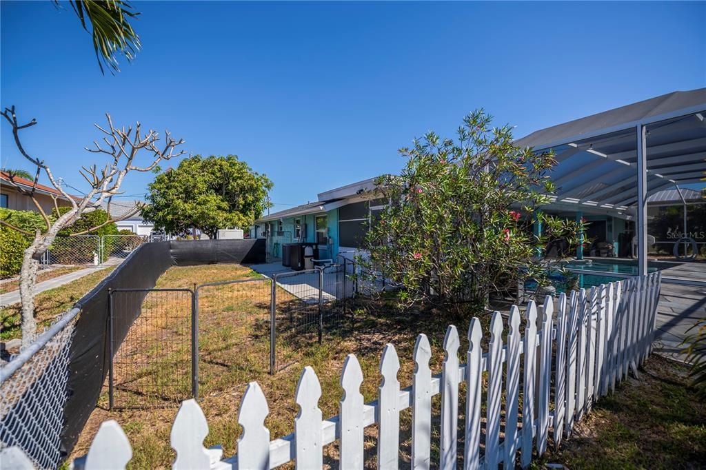 En Venta: $879,900 (4 camas, 2 baños, 2822 Pies cuadrados)