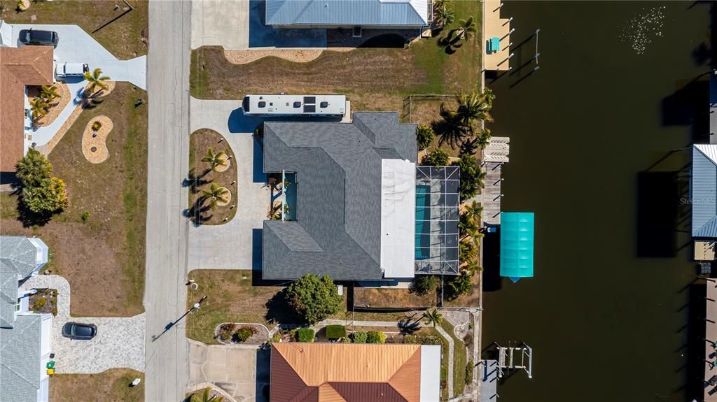 En Venta: $879,900 (4 camas, 2 baños, 2822 Pies cuadrados)