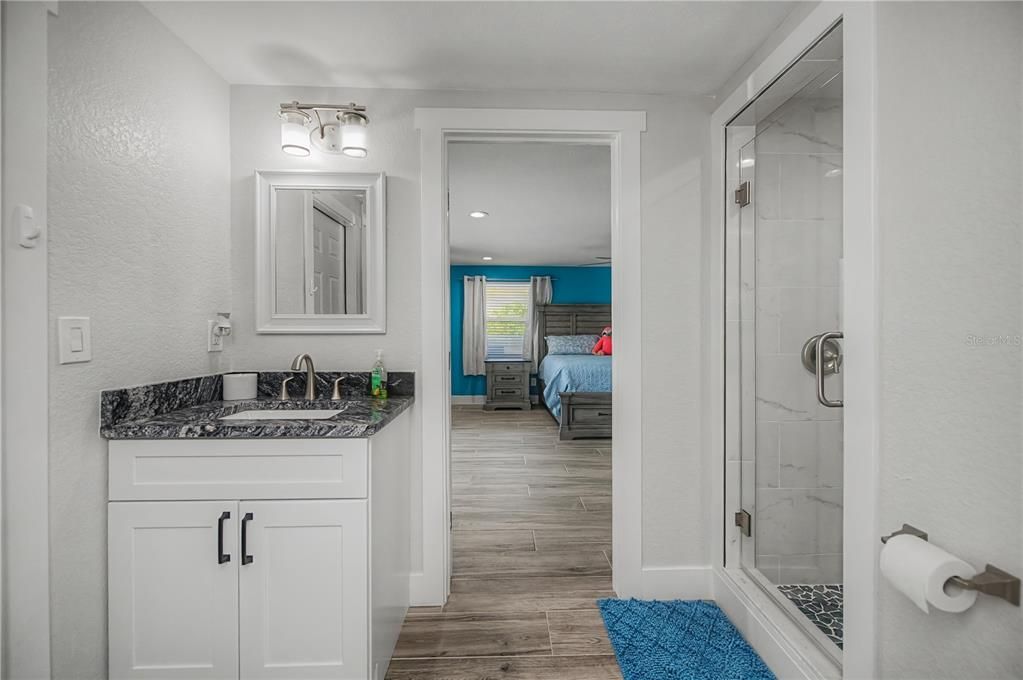 En Venta: $879,900 (4 camas, 2 baños, 2822 Pies cuadrados)