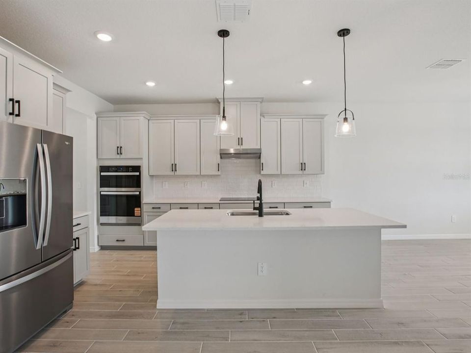 Active With Contract: $598,340 (5 beds, 4 baths, 3807 Square Feet)