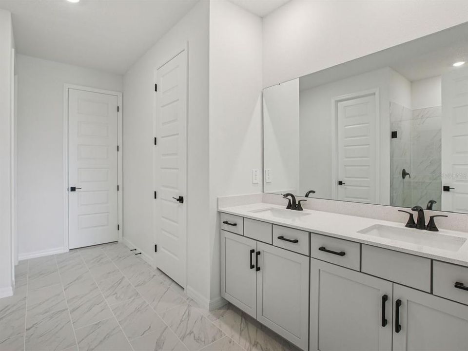 Active With Contract: $598,340 (5 beds, 4 baths, 3807 Square Feet)