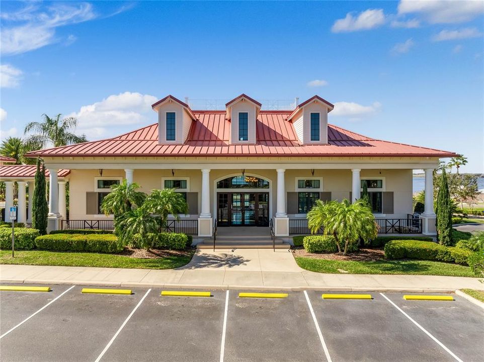 En Venta: $744,900 (4 camas, 3 baños, 2780 Pies cuadrados)