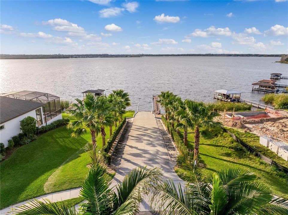 En Venta: $744,900 (4 camas, 3 baños, 2780 Pies cuadrados)