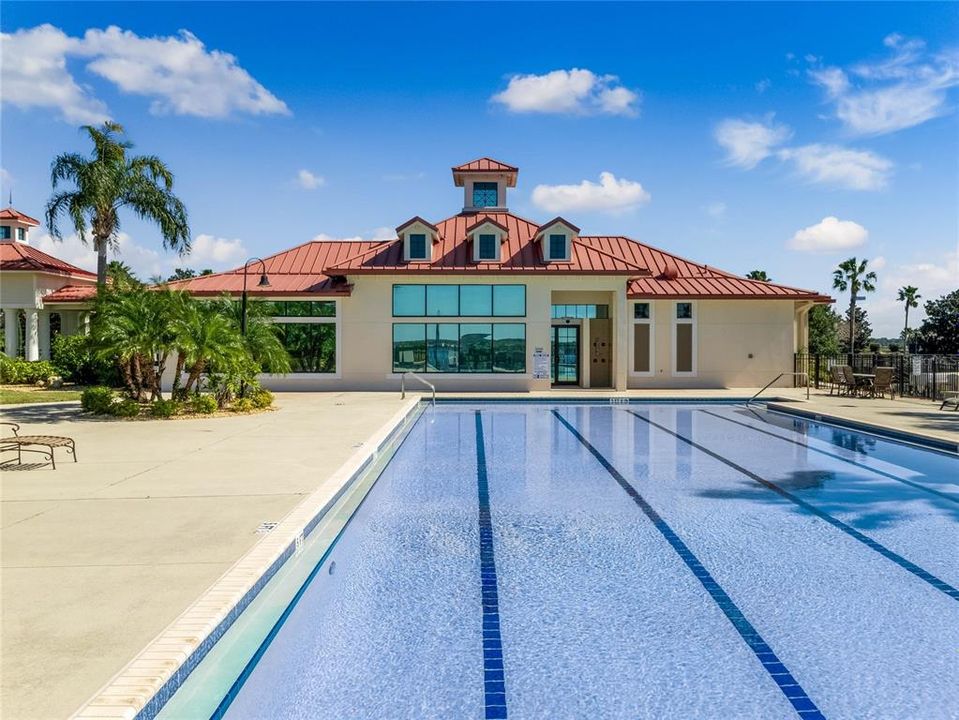 En Venta: $744,900 (4 camas, 3 baños, 2780 Pies cuadrados)
