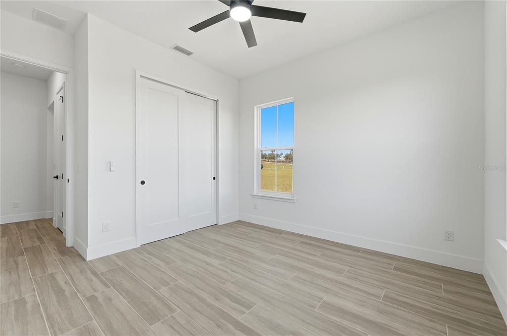 En Venta: $744,900 (4 camas, 3 baños, 2780 Pies cuadrados)