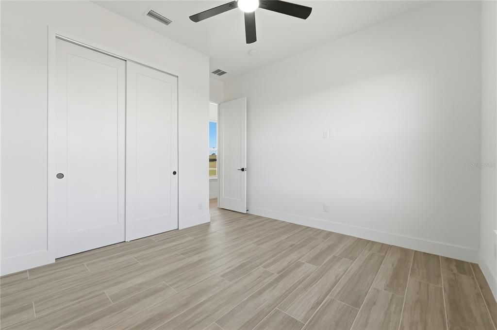 En Venta: $744,900 (4 camas, 3 baños, 2780 Pies cuadrados)