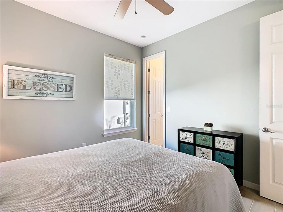 Active With Contract: $460,000 (2 beds, 2 baths, 1705 Square Feet)