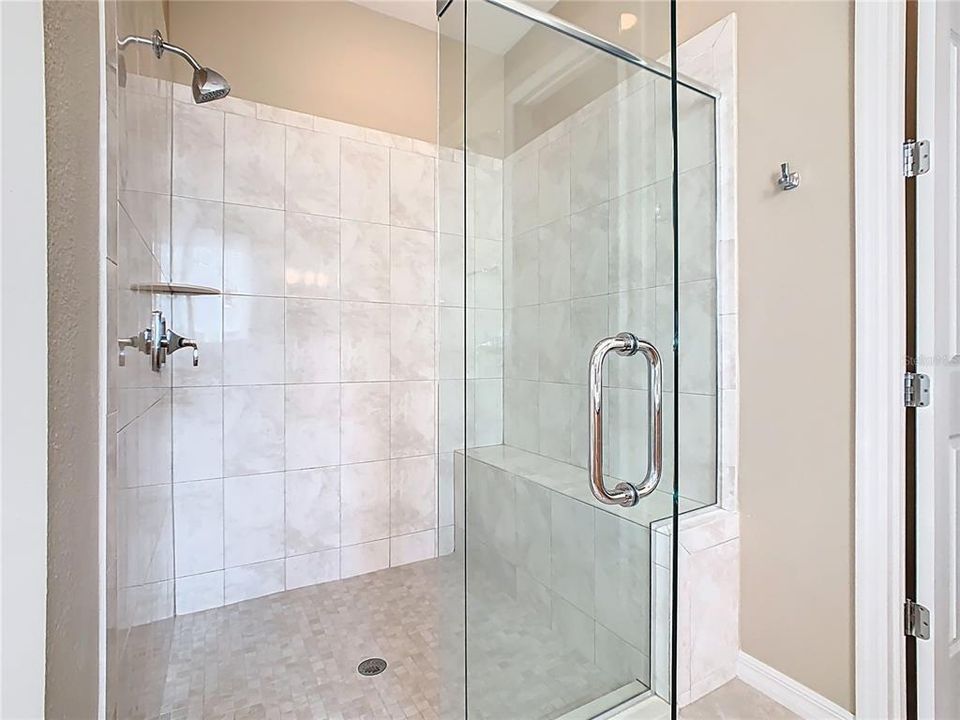 Active With Contract: $460,000 (2 beds, 2 baths, 1705 Square Feet)